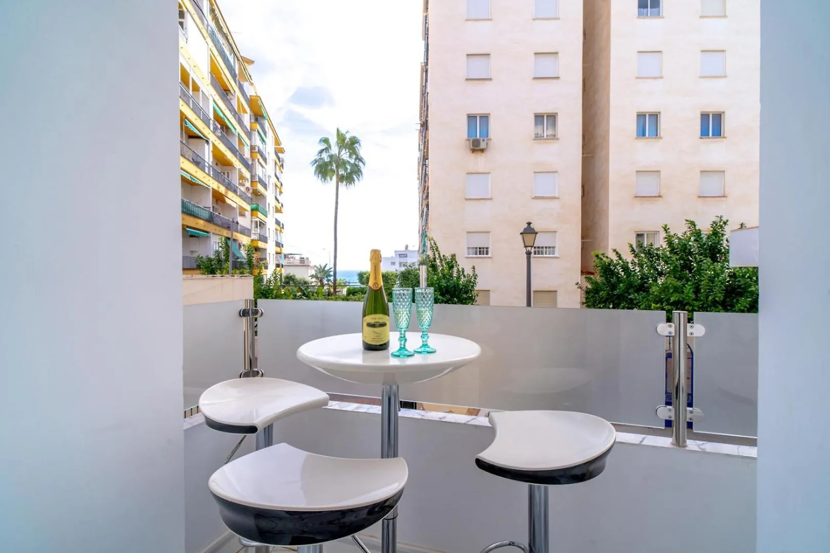 Gold Horizon Luxury Apartments Nerja 0*,  Španělsko